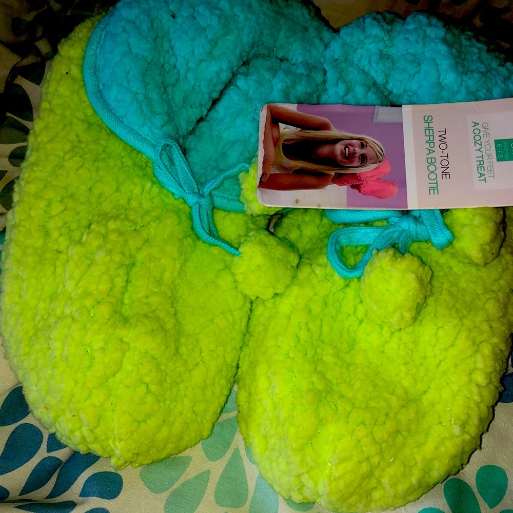 SHERPA booties FREE with bundle purchase 3+